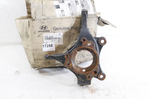 Hyundai OE uz17258 mhmTEL: 886283293 Кулак поворотний передній правий Оригінал 51716-J9000 Hyundai Kona I 17-23