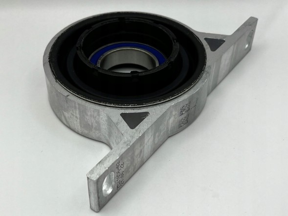 BMW OE 26 12 7521856, 7521856 BMW E60 E61 E63 Кронштейн центральна опора підшипник вала ALU 7521856