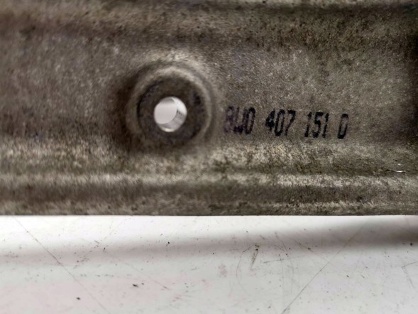 Audi OE 8W0407559, DWP447376OE Цапфа поворотна Audi A5 8W0407559