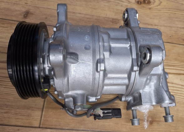 BMW OE 64527948807 7948807 64525B79503 5B79503 Компресор кондиціонера BMW G20 G21 G42 G26 G01 з муфтою 48V
