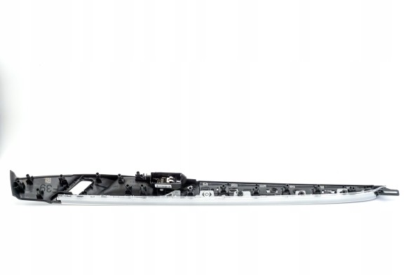 BMW OE 51418072458 Планка декоративна алюміній права BMW F39