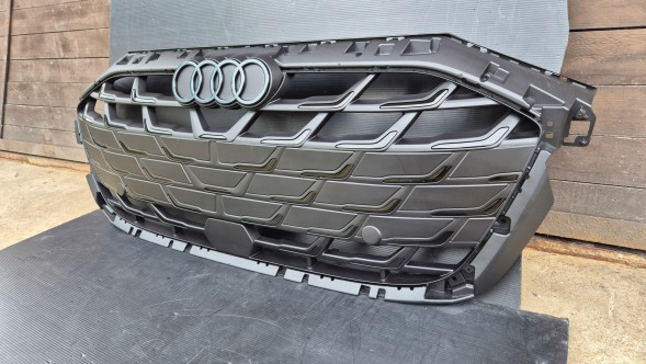 Audi OE GRILL AUDI A3 8Y LIFT 2024- S-LINE BLACK MAT ZNACZEK Камера радіатора ГРИЛЬ Audi A3 8Y LIFT 24- S-LINE OE 8Y0853651AF BLACK