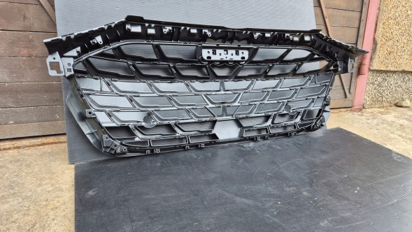 Audi OE GRILL AUDI A3 8Y LIFT 2024- S-LINE BLACK MAT ZNACZEK Камера радіатора ГРИЛЬ Audi A3 8Y LIFT 24- S-LINE OE 8Y0853651AF BLACK