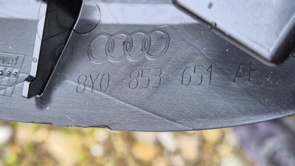 Audi OE GRILL AUDI A3 8Y LIFT 2024- S-LINE BLACK MAT ZNACZEK Камера радіатора ГРИЛЬ Audi A3 8Y LIFT 24- S-LINE OE 8Y0853651AF BLACK