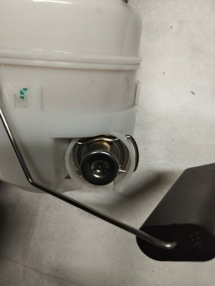 Nissan OE POMPA PALIWA NISSAN QASHQAI J10 2,0 B 07- MAGNETI MARELLI NOWA MAM00094M БЕНЗОНАСОС NISSAN QASHQAI J10 2.0 B 07- MAGNETI MARELLI НОВИЙ