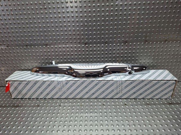 Fiat OE S26337903 ХРОМОВАНА НАКЛАДКА КЛАПАНА 0735516207 FIAT 500 2007-
