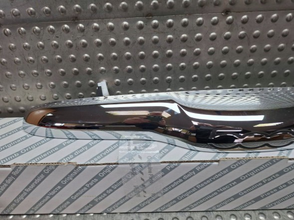 Fiat OE S26337903 ХРОМОВАНА НАКЛАДКА КЛАПАНА 0735516207 FIAT 500 2007-