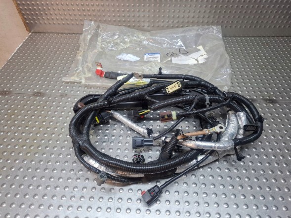 Jeep оригінальне обладнання WIĄZKA INSTALACJI SKRZYNI BIEGÓW 68145816AE JEEP GRAND CHEROKEE IV WK2 3.0 Промінь установки коробки передач 68145816ae jeep grand cherokee iv wk2 3.0