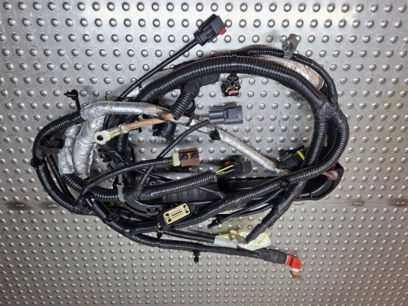 Jeep оригінальне обладнання WIĄZKA INSTALACJI SKRZYNI BIEGÓW 68145816AE JEEP GRAND CHEROKEE IV WK2 3.0 Промінь установки коробки передач 68145816ae jeep grand cherokee iv wk2 3.0