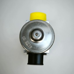 Audi OE 4M0820679A DG256003 4M0820679A -- Новий оригінальний розширювальний клапан Audi Q7 Q8 Touareg CR 17-27