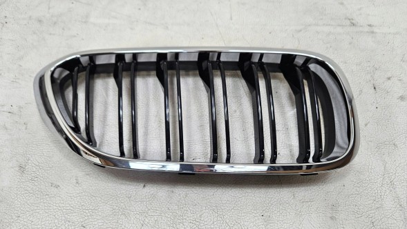 BMW OE 8063174 PG НОВА РЕШІТКА РАДІАТОРА ПЕРЕДНЯ ПРАВА BMW M5 F90 8063174