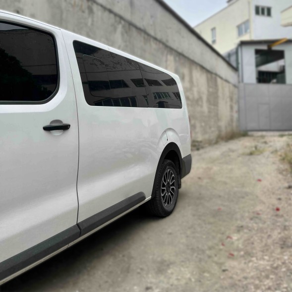CHROMEMASTER OM-BC-0002-009 Розширення надколів бризковиків фендери для PEUGEOT TRAVELLER I 2016- L2 / L3