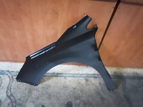 Polcar Błotnik Prawy przód Citroen C4 B7 KTV Бризковик Правий передній Citroen C4 B7 KTV