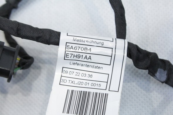 BMW OE 5A670B5 5A670B4 61125A670B5 ПРОМІНЬ УСТАНОВКИ БАМПЕРА МПАКЕТ ЗАД 6x PDC BMW G60 5A670B5