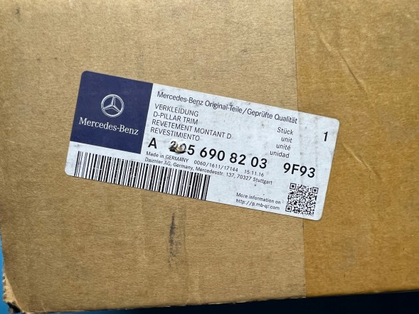 Mercedes-Benz OE NOWA ORYGINALNA OSŁONA SŁUPKA PRAWA TYLNA MERCEDES C-KLASA W205 A2056908203 НОВА ОРИГІНАЛЬНА КРИШКА СТІЙКИ ПРАВА ЗАДНЯ MERCEDES C-CLASS W205 A2056908203