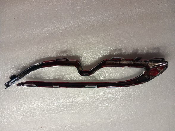 Mercedes-Benz OE A1188852204 ХРОМОВАНА НАКЛАДКА НА ВИХЛОПНУ ТРУБУ ПРАВА MERCEDES CLA C118 X118