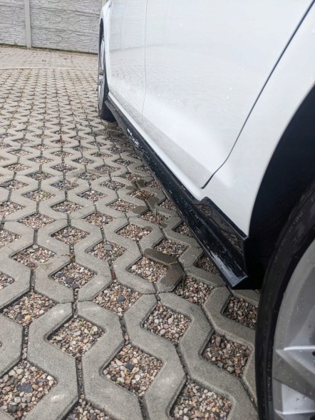 Китай Boczne Dokładki Progów GOLF 7,5 GTI Czarny Połysk Splittery Накладки на пороги чорні для Golf 7.5 GTI, задні