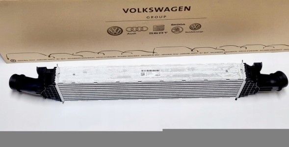 Audi OE 8W0145805AD Радіатор інтеркулера передній audi a4 a5 a6 a7 q5