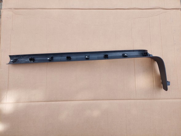 Volkswagen OE VOLKSWAGEN BEETLE 5C LISTWA OSŁONA PROGU LEWA TITAN BLACK 5C3853371A GTECH4489 VOLKSWAGEN BEETLE 5C ПЛАНКА КРИШКИ ПОРОГА ЛІВА TITAN BLACK 5C3853371A