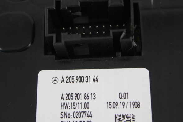 Mercedes-Benz OE Панель керування тачпадом Mercedes-Benz A2059003144