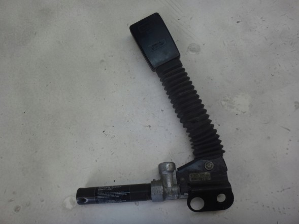 BMW OE 8221011 OEM НАТЯГУВАЧ ЗАСТІБКИ РЕМЕНЯ ЛІВИЙ ПЕРЕДНІЙ BMW Z3 E36 72118167711