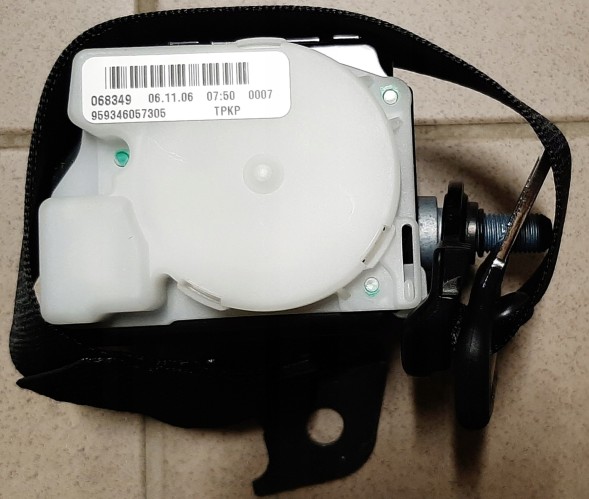 Mercedes-Benz OE Ремінь безпеки 20386089859C94