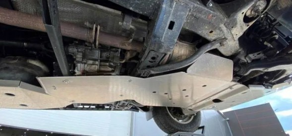 Fabryka4X4 OTK АЛЮМІНІЄВА КРИШКА КОРОБКИ ПЕРЕДАЧ І РЕДУКТОРА TOYOTA LAND CRUISER 150