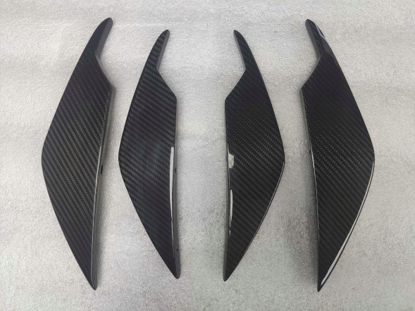 Китай 6466385247 КАРБОНОВІ CANARDSY ЛЬОТКИ НАКЛАДКИ ПЕРЕДНІ AC BMW М3 М4 G80 G81 G82 G83