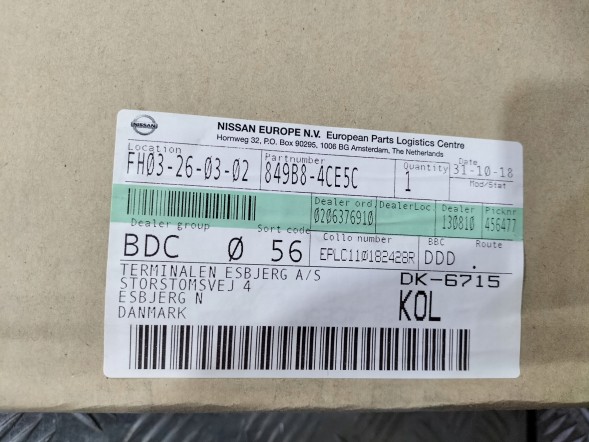 Nissan OE 849B8-6RP0A NISSAN X-TRAIL ПОЛИЦЯ ЗАДНЯ ЧОРНА НОВА 849B8-4CE5C