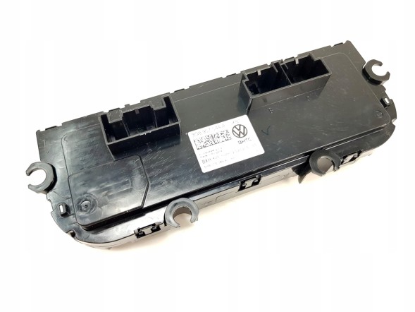 Volkswagen OE 3G8907044A, DWP504115OE Панель керування клімат-контролем сенсорна VW Passat B8 Arteon Tiguan 3G8907044A