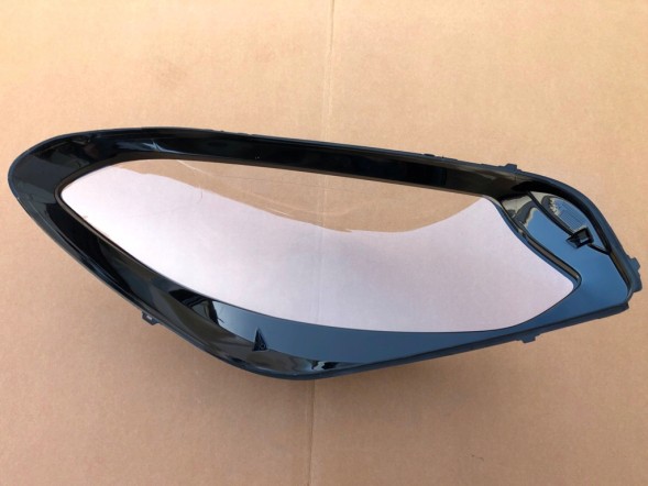 ВОЛЛЕР L.169/338. Абажур лампи скло фара лівий фронт для mercedes b w246 lift 2014-2018