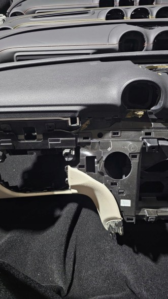 Faurecia A2546802501 Приладова панель, кабіна Mercedes Glc W254, CLE 236, C-Class W206