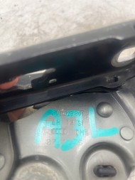 Audi OE 8V0823301F 8V0823823F ROZ ЗАВІСА КАПОТА ЛІВА ПІРОТЕХНІЧНА 8V0823301 8V0823823F AUDI A3 8V 17Р