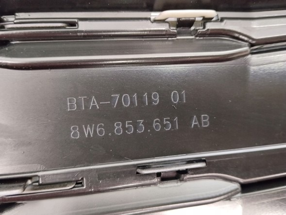 PA 8W6853651R FUQ Решітка-імітація бампера Audi A5 8W6 2016 2017 2018 2019 2020 S-line чорна