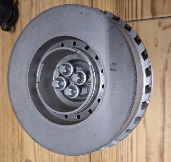 BMW OE 11238671950 8671950 BMW МІНІ РЕМІННЕ КОЛЕСО ВАЛА F40 F44 F54 F60 F49 LCI ГЛУШНИК ДРГАНЬ