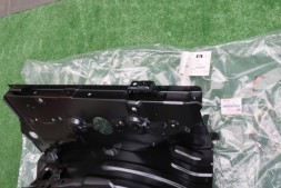 Suzuki OE 45300-81A519 OE98 ФАРТУХ ЧВЕРТЬ ПОЯС ЗМІЦНЕННЯ SUZUKI JIMNY ЛІВА ОРИГІНАЛ 1998Р > 2017Р