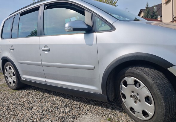 Китай CarChrom-549new НАКЛАДКИ НА ПОРОГИ ABS ЧОРНІ ДЛЯ VW Volkswagen Touran I 2003-2015