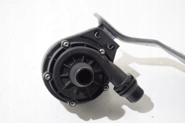 BMW OE 6834936 8838951 BMW Bmw x7 g07 40ix 30dx m50dx насос водяного насоса циркуляційної охолоджуючої рідини