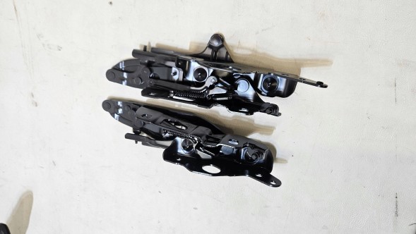 Porsche OE 971823296D GO Петля капота ліва права Porsche Panamera 971 971823296D 971823295D