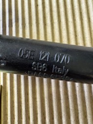 Audi OE 05E121070 Труба водяний шнур audi vw seat skoda 05e121070