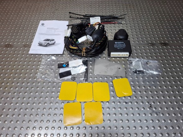 Fiat OE КОМПЛЕКТ ПРОВОДІВ ФАРКОПА + БЛОК УПРАВЛІННЯ + РОЗ'ЄМ 13 PIN 52028758 FIAT 500X OE