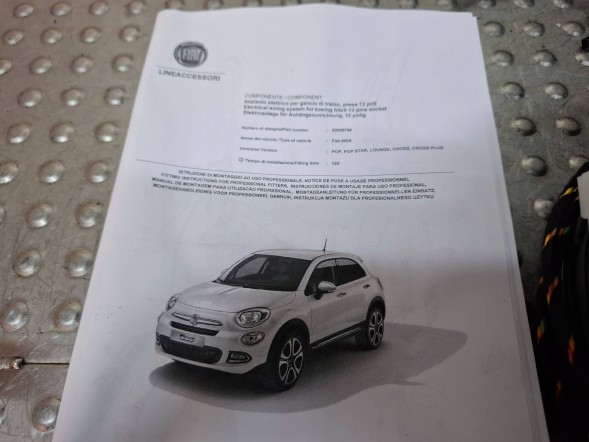 Fiat OE КОМПЛЕКТ ПРОВОДІВ ФАРКОПА + БЛОК УПРАВЛІННЯ + РОЗ'ЄМ 13 PIN 52028758 FIAT 500X OE