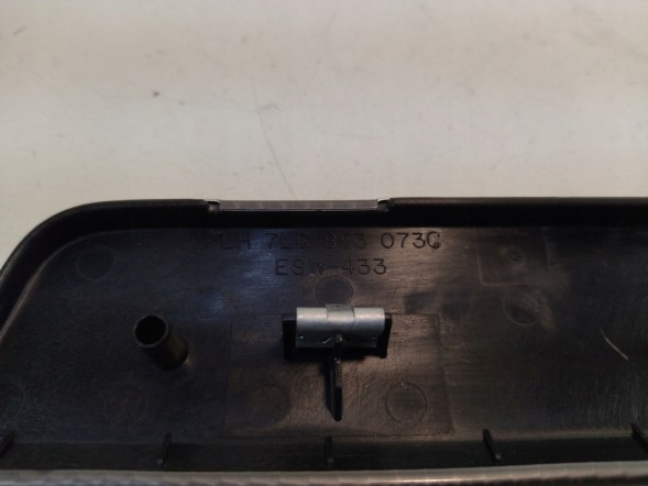 Volkswagen OE 7L6855074C НАБІР ДЕКОРАТИВНИХ СМУЖОК КАРБОН VW TOUAREG 7L 03-10
