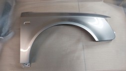 Polcar L 133502 (04-08) AUDI A4 B7 04-08 КРИЛО ПРАВЕ LY7W ЦИНК.