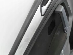 Volkswagen OE 5NA86721L Volkswagen Tiguan 2020 Ліва сторона Бочки / Обшивка задніх дверей