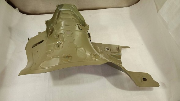 Volkswagen OE 6R0809121 VW POLO V 6R 09-17 ЧАША КРІПЛЕННЯ СПРЕЗИНУ ЛІВА ПЕРЕДНЯ ЛІВА C508