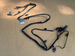 Audi OE 83H971104A 83H971104 A TAB 010 889 GB ДРІТ ЗЧЕПЛЕННЯ ЗАДНЬОГО БАМПЕРА 4xPDC SIDE AUDI Q3 F3 83H971104A OEM