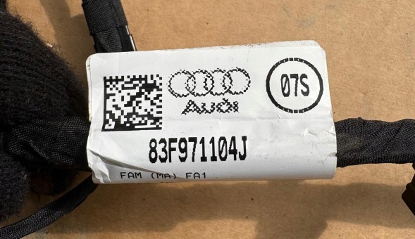 Audi OE Nowa Instalacja Wiązka Zderzaka Tył Tylnego 83F971104J AUDI Q3 83A OEM 6xPDC + 2xRADAR Нова проводка бампера заднього 83F971104J для AUDI Q3 83A OEM
