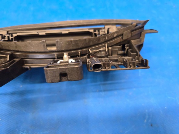 BMW OE DWZ9012 РУЧКА ДВЕРЕЙ ПРАВА ЗАДНЯ BMW 5 G60 G61 M5 G90 G99 5A69062 НОВА