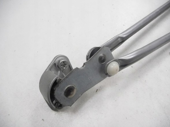 Mazda OE GJ83-67-360 Механізм передніх склоочисників mazda 626 mx-6 oe gj83-67-360